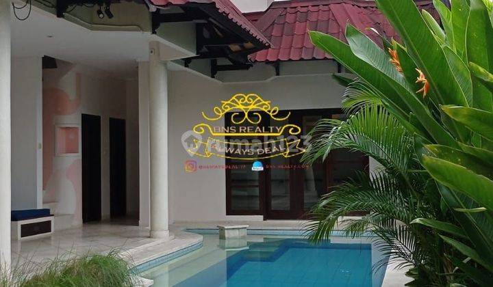 Villa Jual Lokasi Seminyak 2