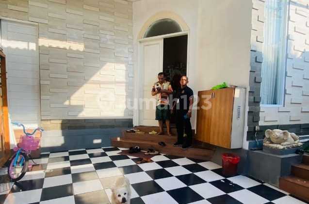 Translation: Villa For Sale in Sidakarya