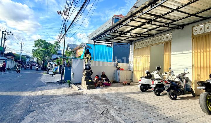 Shop for sale in Panjer location. 2