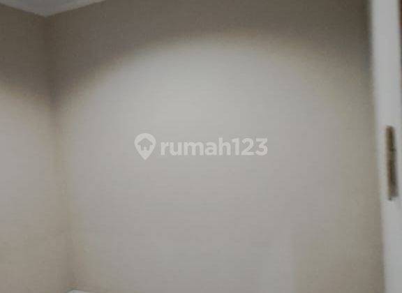 Rumah Green Ville Full Furnished, Kebun Jeruk, Jakarta Barat 9