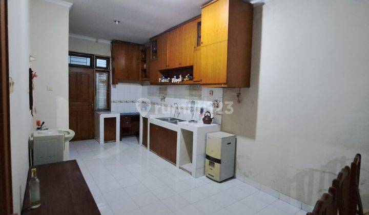 Rumah Green Ville Full Furnished, Kebun Jeruk, Jakarta Barat 14