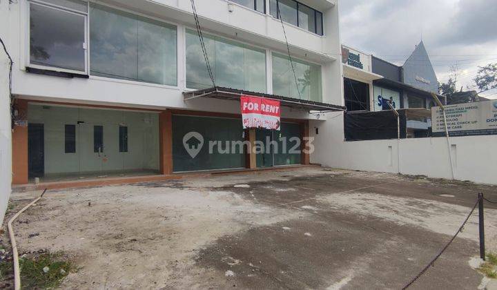 Disewakan 3 Ruko Gandeng Siap Huni, Bisa Utk Coffe, Kantor, Klinik Area Kemang 1