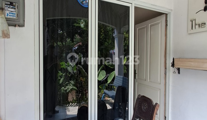 Dijual Rumah Lama Kondisi Terawat Lingkungan Tenang Area Pondok Hijau, Pondok Indah Dijual Rumah Lama Kondisi Terawat Lingkungan Tenang Area Pondok Hijau, Pondok Indah