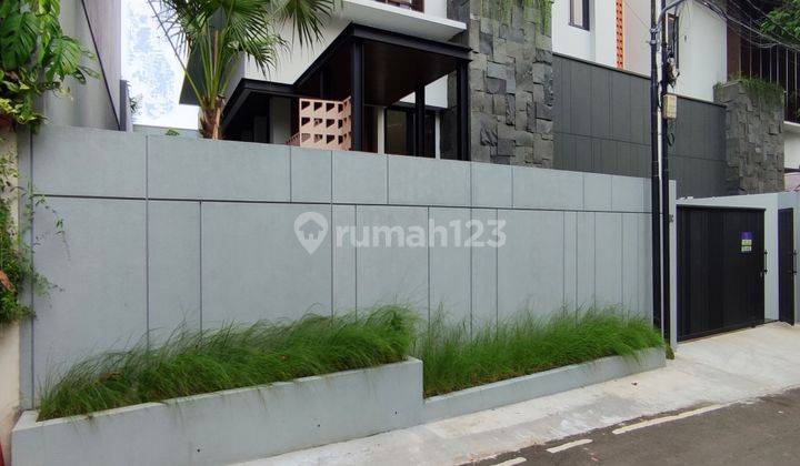 Rumah Brand New Tropical Modern Sangat Bagus Area Gaharu, Cilandak 2