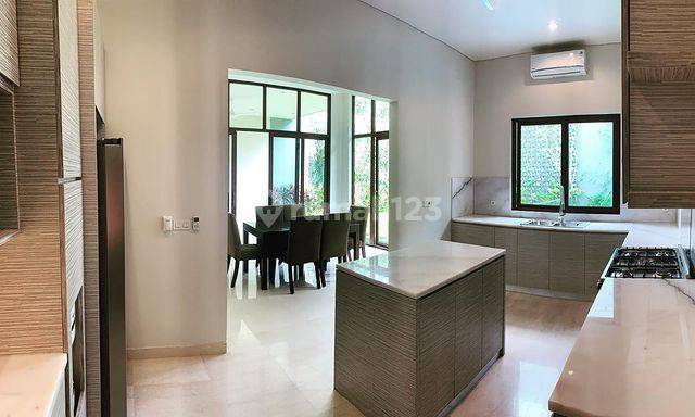 Disewakan Rumah Compound Modern Minimalis Area Kemang Selatan, Siap Huni 2