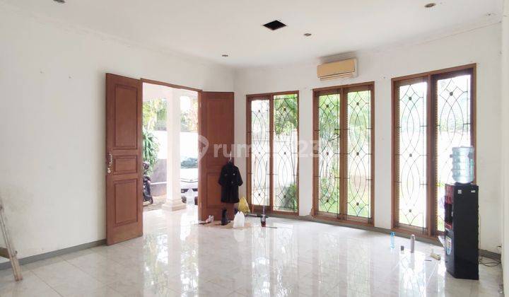 Dijual Rumah Lama Butuh Renovasi Lingkungan Tenang, Jalan Lebar Lokasi Strategis Di Kemang Dalam 2