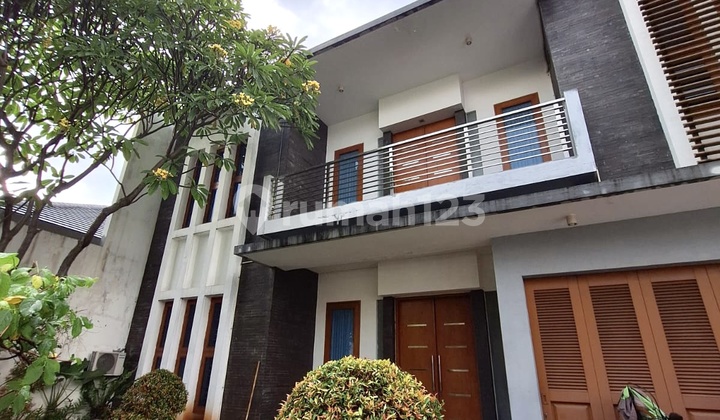 Disewakan Rumah Utk Hunian Modern Minimalis Area Cilandak