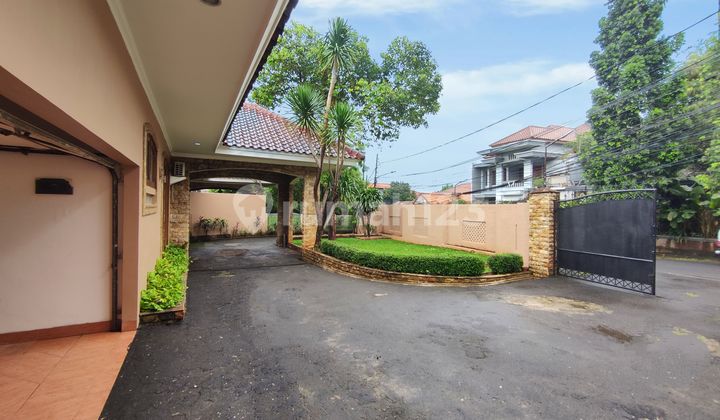 For Rent: House Suitable for Office, Spacious Parking Area, Jeruk Purut, Kemang. 2