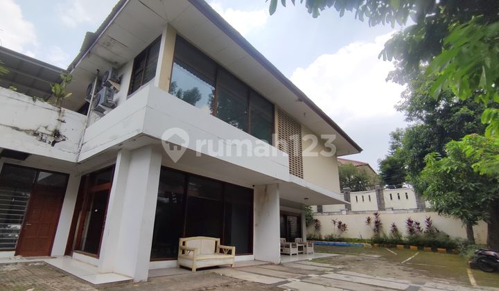 For Rent House with Spacious Parking Perfect for Office or Cafe Shop in Kemang Area