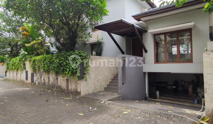 Dijual Rumah Modern Style Siap Huni Area Kemang