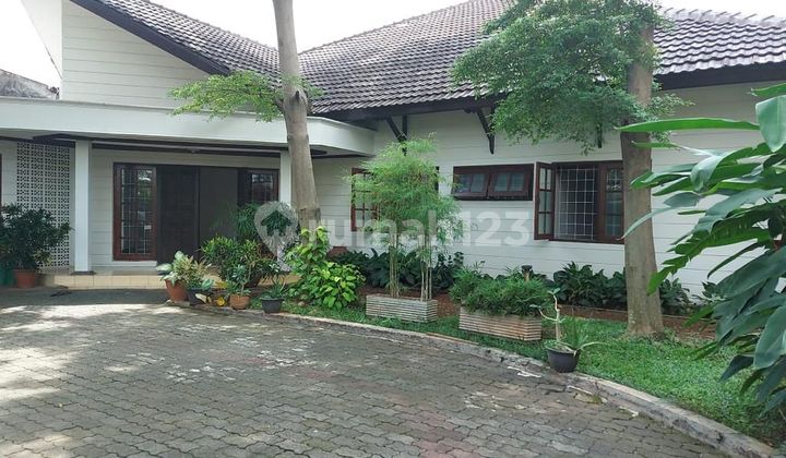 Disewakan Rumah Cocok untuk Silent Office Parkir Luas Area Pejaten Barat