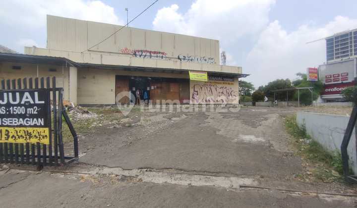 Disewakan Tanah Lokasi Strategis Pinggir Jalan Besar di Lebak Bulus