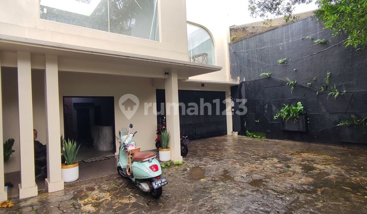 Disewakan Rumah Cocok untuk Kantor atau Studio Area Cipete Kemang