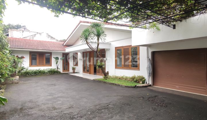 Disewakan Rumah Hunian Lokasi Tenang Siap Huni Area Kemang Disewakan Rumah Hunian Lokasi Tenang Siap Huni Area Kemang