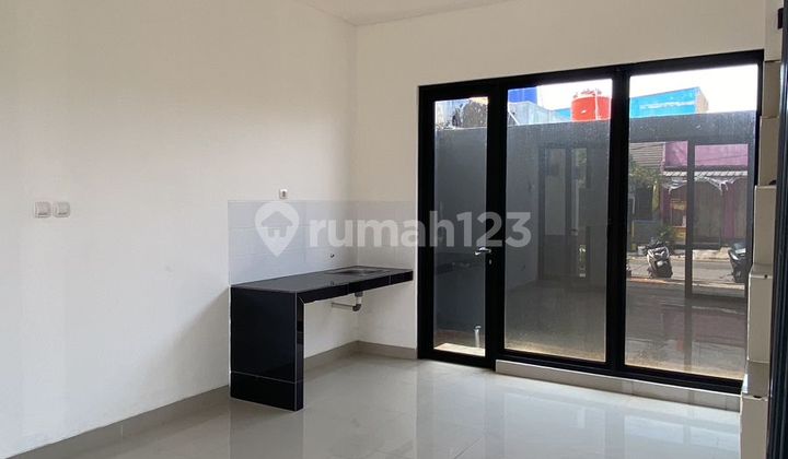 Ruko Tempat Strategis Usaha Makin Laris 