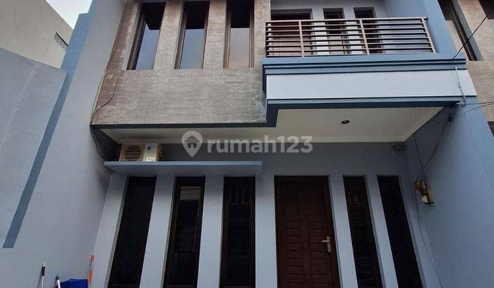 Rumah sewa bagus siap huni di duri kepa jakarta barat 2