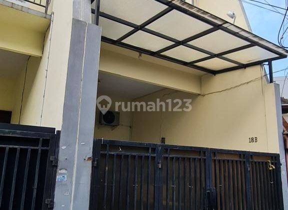 Rumah second terawat di tanjung duren jakarta barat 1