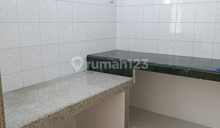 Rumah Second Siap Huni Di Tanjung Duren Jakarta Barat 2