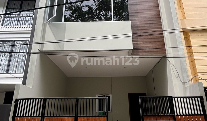 Rumah Baru Di Taman Ratu Jakarta Barat