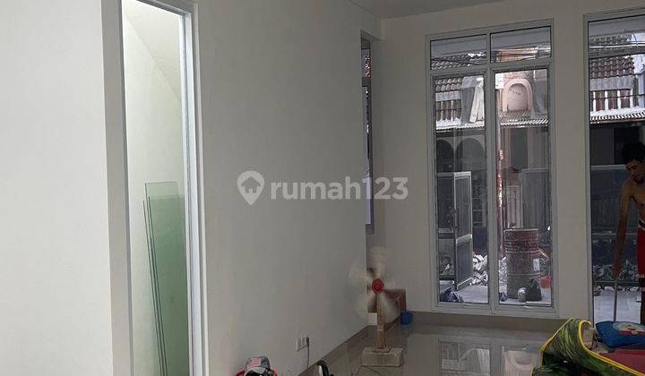 Rumah Baru Minimalis Di Duri Kepa Jakarta Barat 2