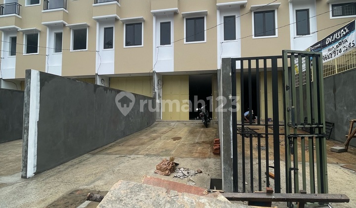 Shophouse Suitable for All Businesses 2