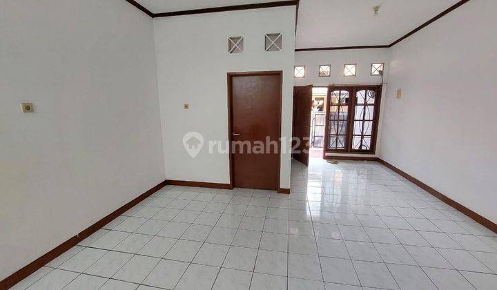 Rumah Sewa Di Tanjung Duren Jakarta Barat 2