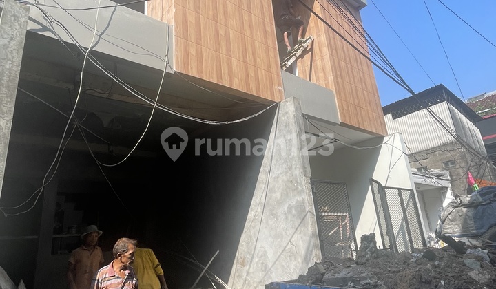 Rumah Cantik Di Tanjung Duren Jakarta Barat