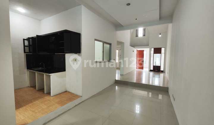 For Sale: Victoria Garden Cluster House in Sentul 2
