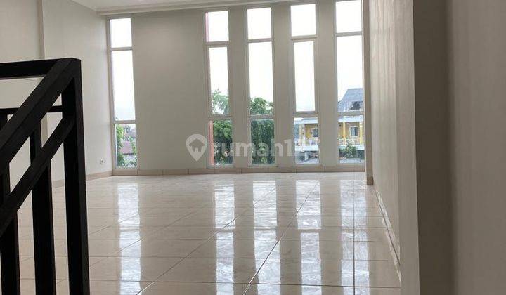 Disewakan Ruko Burgundy Sumarecon Bekasi, Bekasi 7