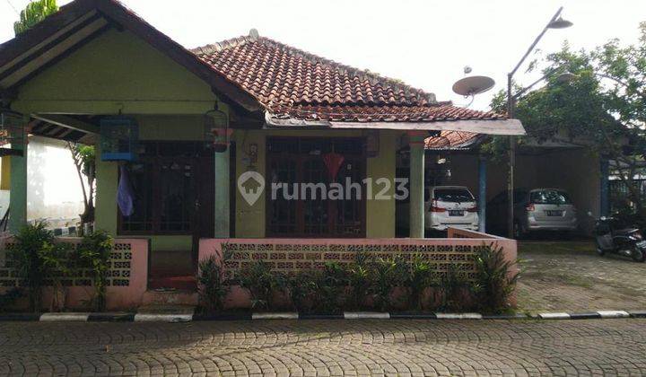 Dijual Segera Rumah dengan tanah luas di Jagakarsa Jakarta Selatan 1