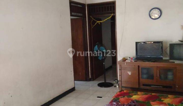 Dijual Segera Rumah dengan tanah luas di Jagakarsa Jakarta Selatan 2