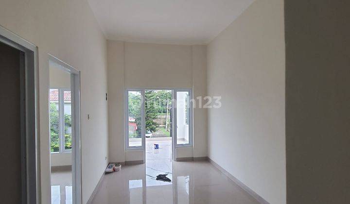 Dijual Segera Town House  Emerald Sektor 9 Bintaro 1