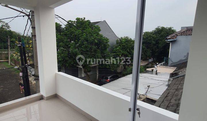 Dijual Cepat Rumah 2 Lantai Minimalis  Modern Graha Raya 1