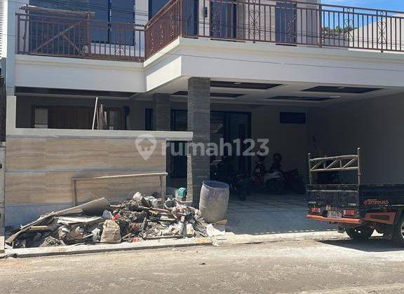 Dijual Rumah 2 Lantai ada Kolam Renang Di Kencanaloka BSD 1