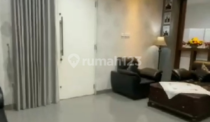 For Sale  Luxury House  in Kebayoran Resident Bintaro 2