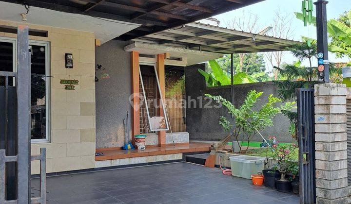 Dijual Cepat Rumah ada Taman dalam di Paku Jaya Graha Bintaro 2