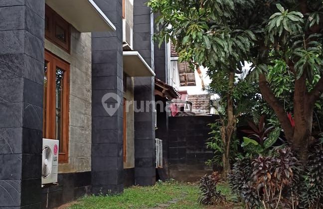 Dijial Rumah Taman Luas Nyaman di Camar Bintaro Tangerang Selatan