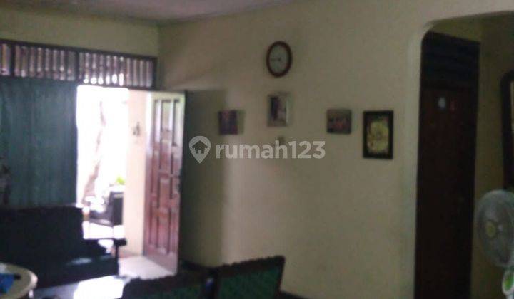 Dijual  Rumah cocok untuk kos kosan PJMI Bintaro 2