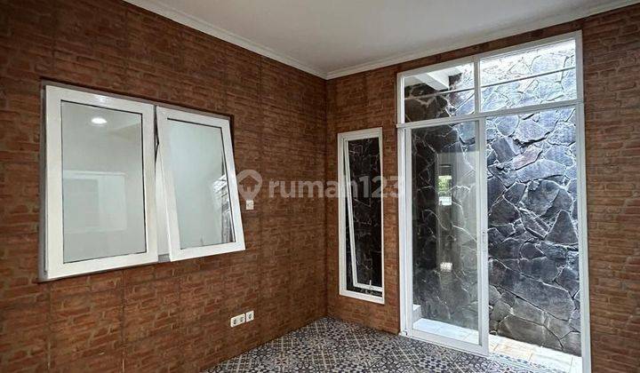 Rumah Cantik Siap Huni  Dekat Stasiun Kencana Loka Bsd 2