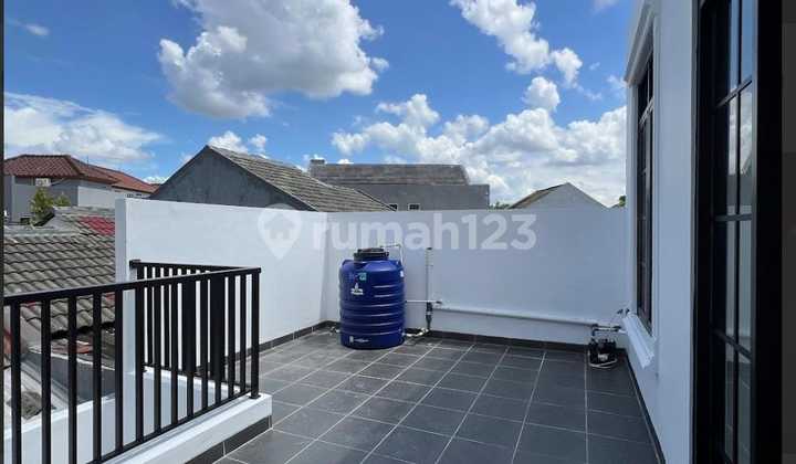 Rumah Mewah Modern Classic Bebas Banjir Dekat Stasium.kencana Loka Bsd Rumah Mewah Modern Classic Bebas Banjir Dekat Stasium.kencana Loka Bsd