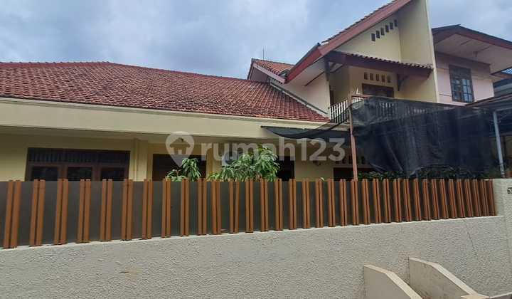 Rumah Nyaman.dekat Pondok.indah Bendi Tanah Kusir Jakarta Selatan