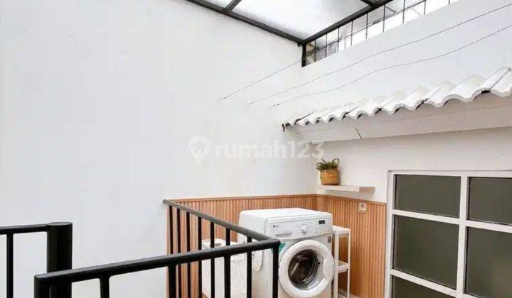 Rumah Cantik Minimalis Modern Bebas Banjir Mahagoni Bintaro Tangsel 2