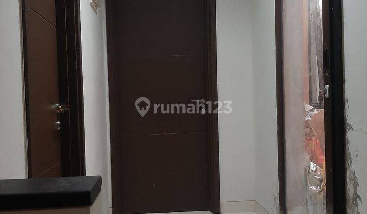 Jual Cepat  Rumah Cantik 2,5 Lantai Siap Huni Kireina Nusaloka Bsd 1