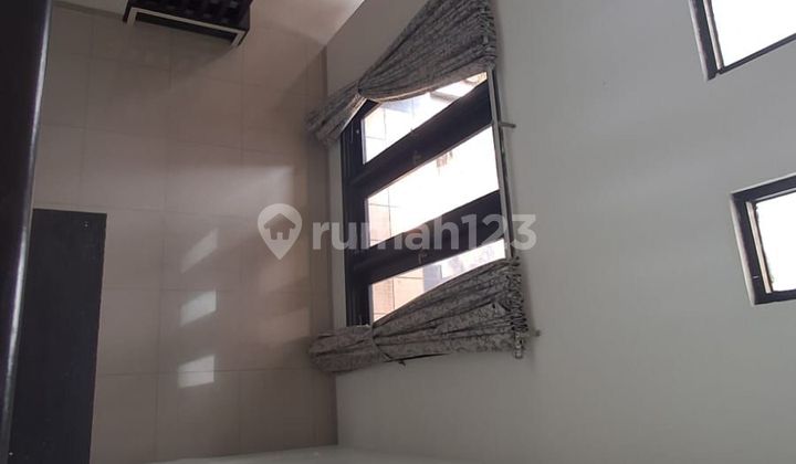 Disewa Rumah Bagus Dekat Stasiun Bebas Banjir Kencana Loka Bsd