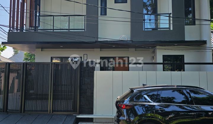 Ready-to-Occupy Modern House Flood-Free Griyaloka Bsd Ready-to-Occupy Modern House Flood-Free Griyaloka Bsd