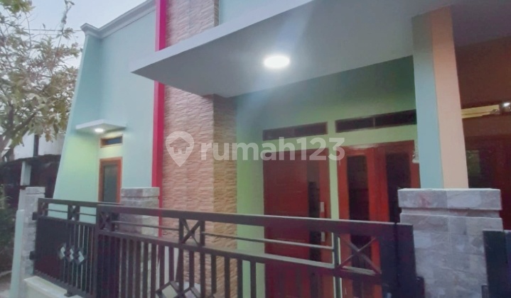 Rumah Minimalis Lokasi Strategis Dekat Tol di Jakarta Timur