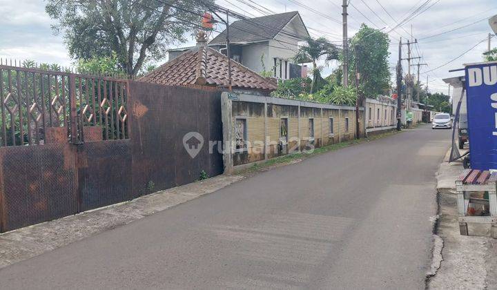 Rumah Hitung Tanah Pinggir Jalan Akses 2 Mobil Dekat Pintu Tol 1