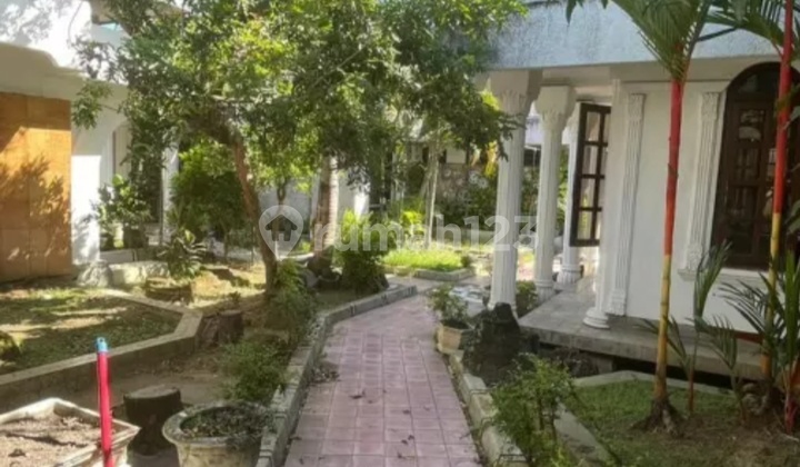 Rumah Tepat Di Pusat Kota Kudus Dekat Alun-alun Cocok Untuk Penginapan, Kantor, Rumah Tinggal Atau Bangunan Komersil Lainnya 2