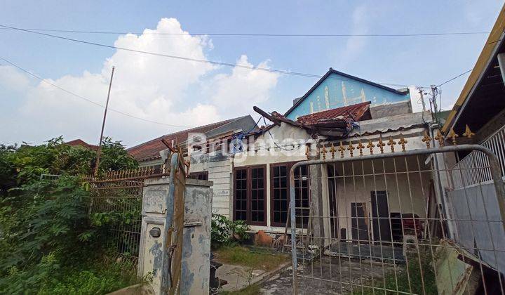RUMAH HITUNG HARGA TANAH, LOKASI STRATEGIS DI SATELIT UTARA SURABAYA, DEKAT SUKOMANUGGAL, DARMO SATELIT, DARMO PERMAI, PRADAH, DUKUH KUPANG, BUKIT DARMO GOLF, PAKUWON INDAH & GRAHA FAMILY