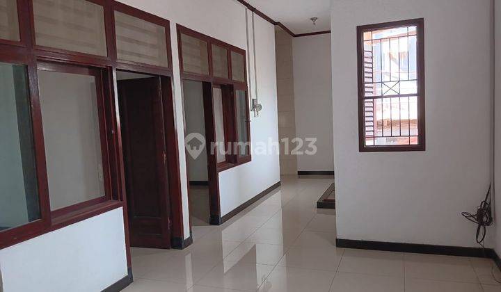 Dijual Rumah Komersial Usaha Jl. Biliton - Surabaya Pusat 1